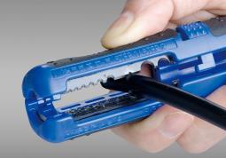 ŚCIĄGACZ IZOLACJI Z KABLI OKRĄGŁYCH, śr. 8-13 mm/0,5-6,0 mm2 King Tony 67B2-05
